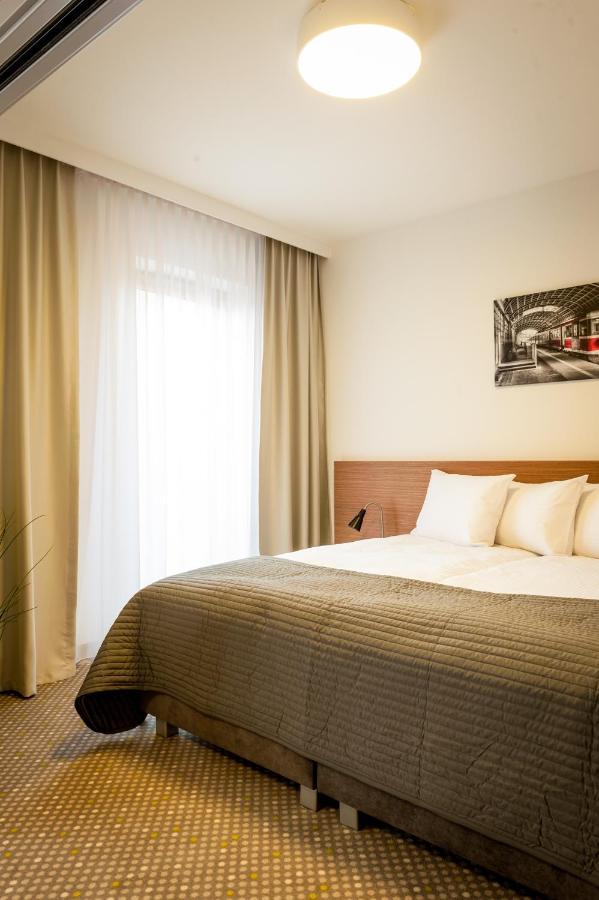 Invite Aparthotel Wrocław Szoba fotó